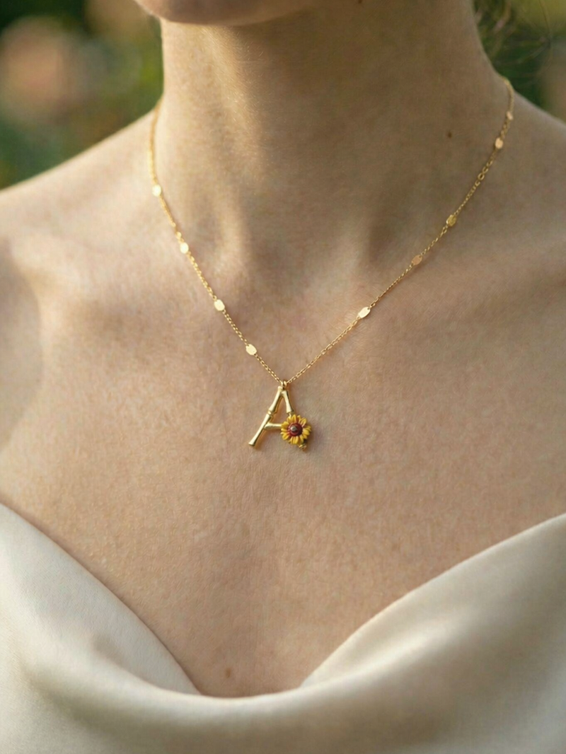 Blossom Letter A Harfi Ayçiçeği Kolye