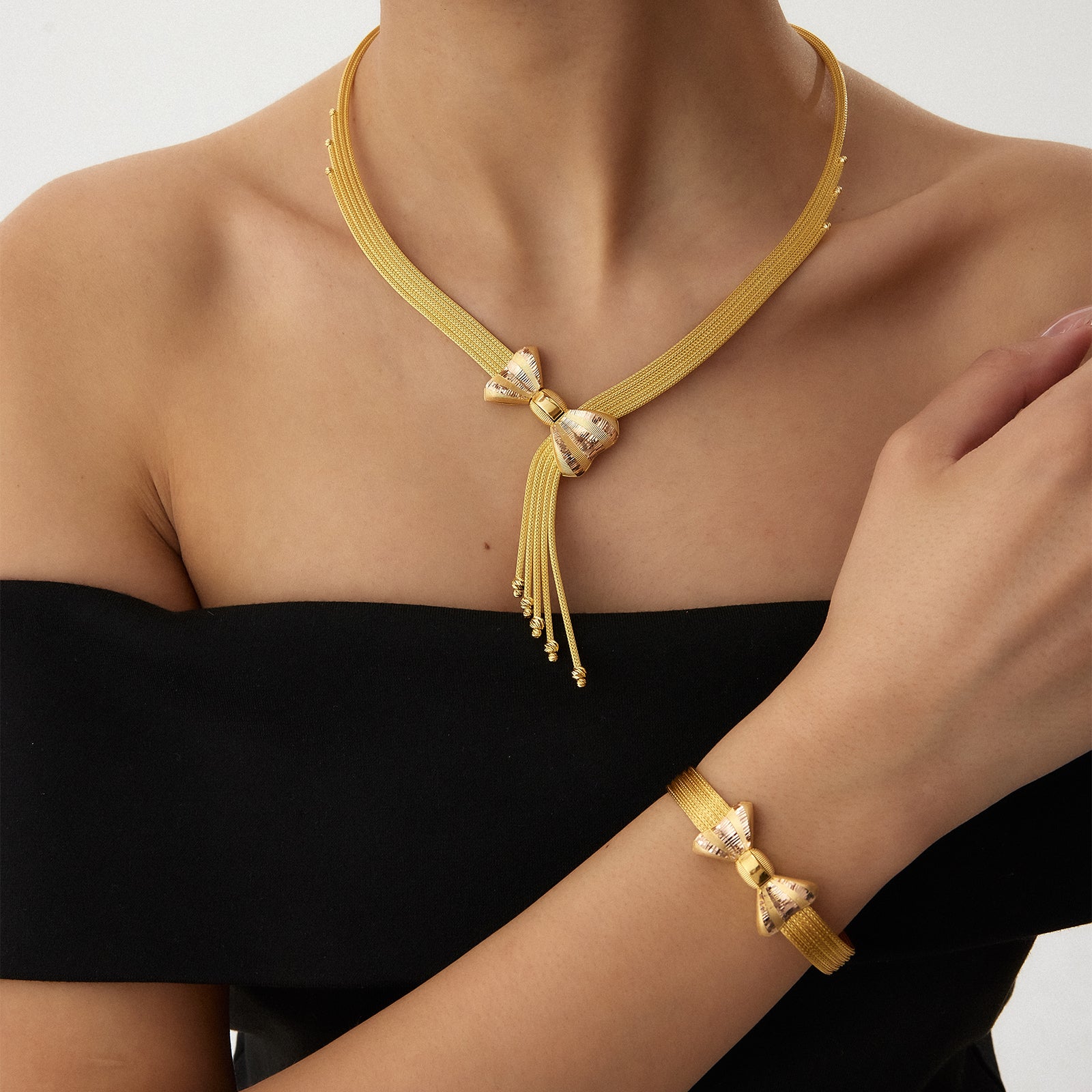 Dazzling Kalze Altın Set - TS00031