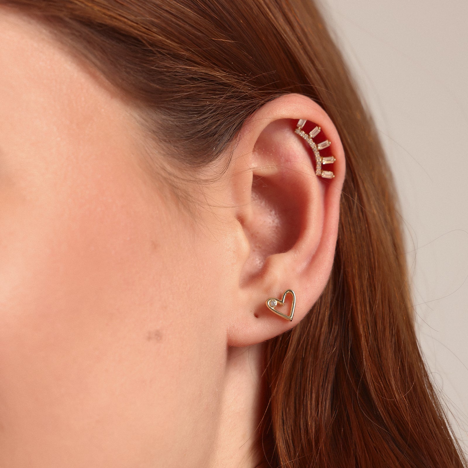 Baget Taşlı Altın Tragus Piercing