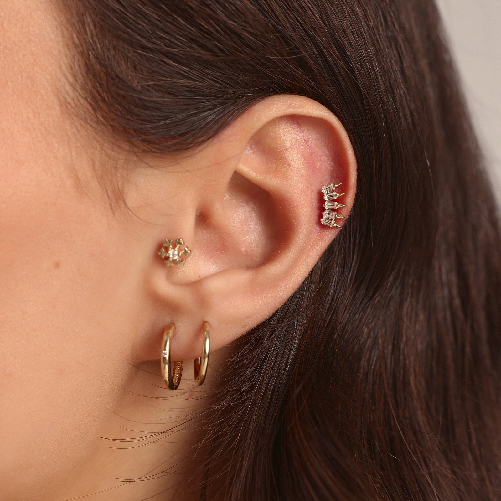Taşlı Kar Tanesi Altın Tragus Piercing