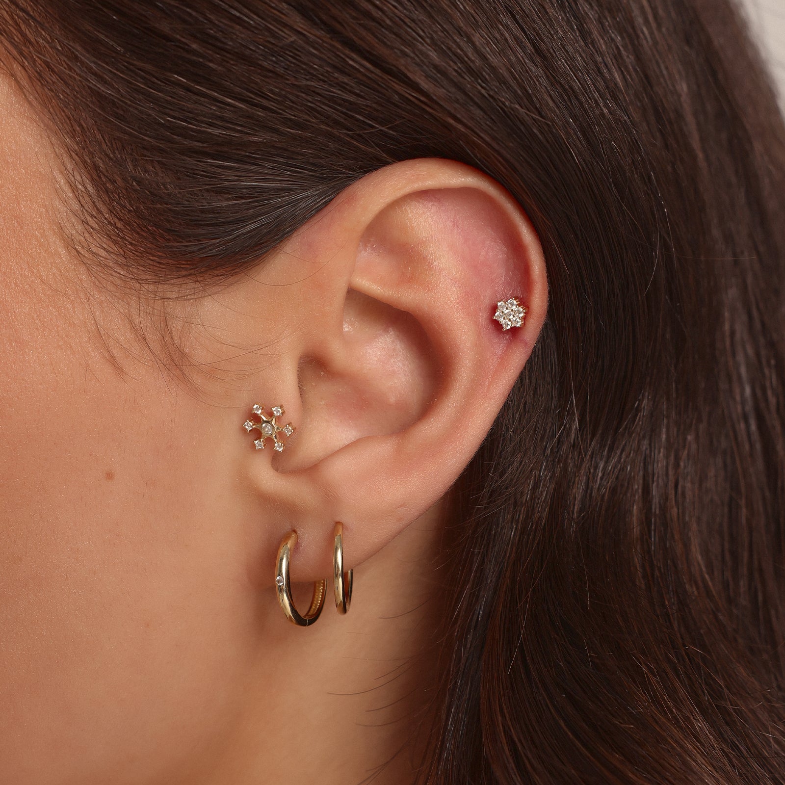 Taşlı Pusula Altın Tragus Piercing