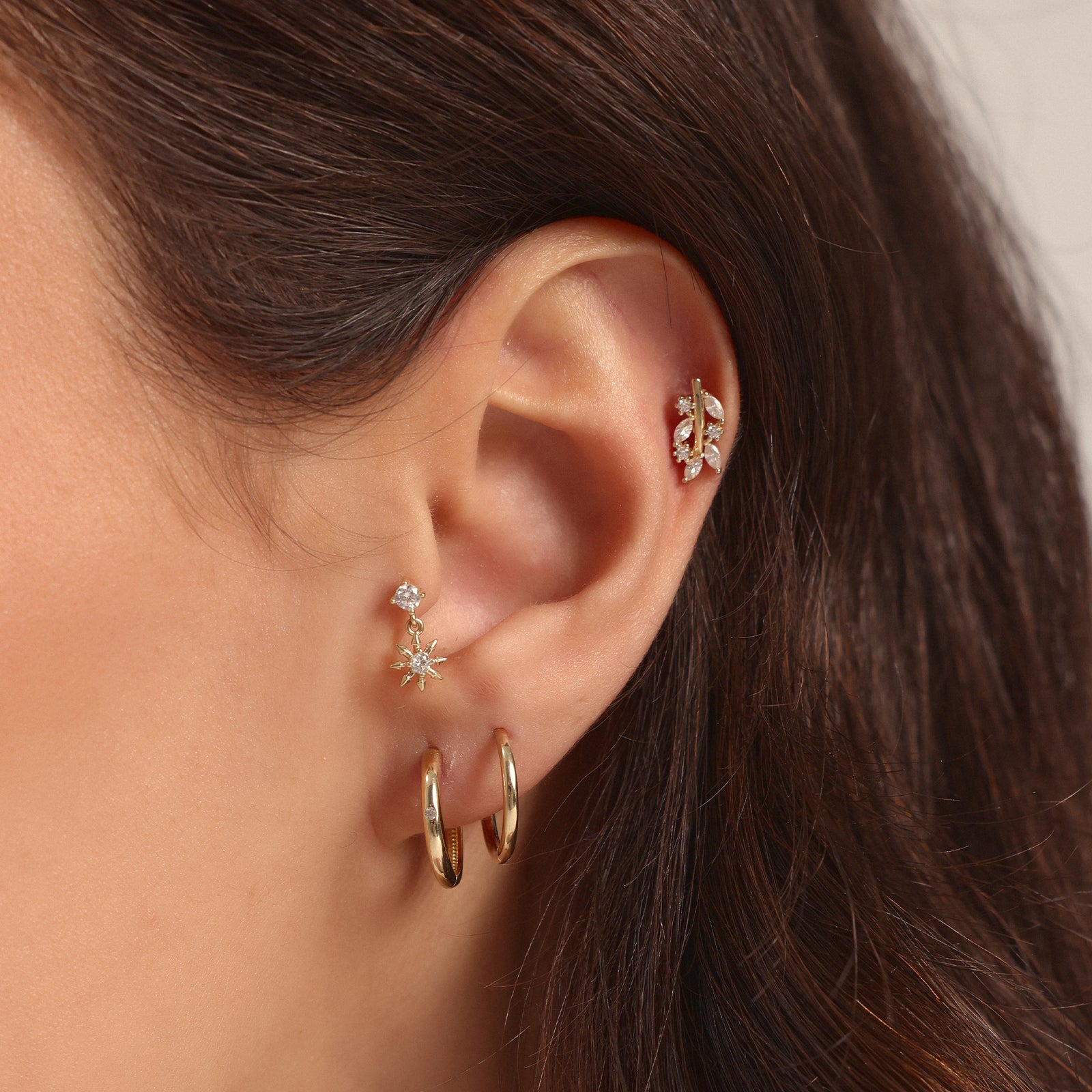 Taşlı Pusula Altın Tragus Piercing