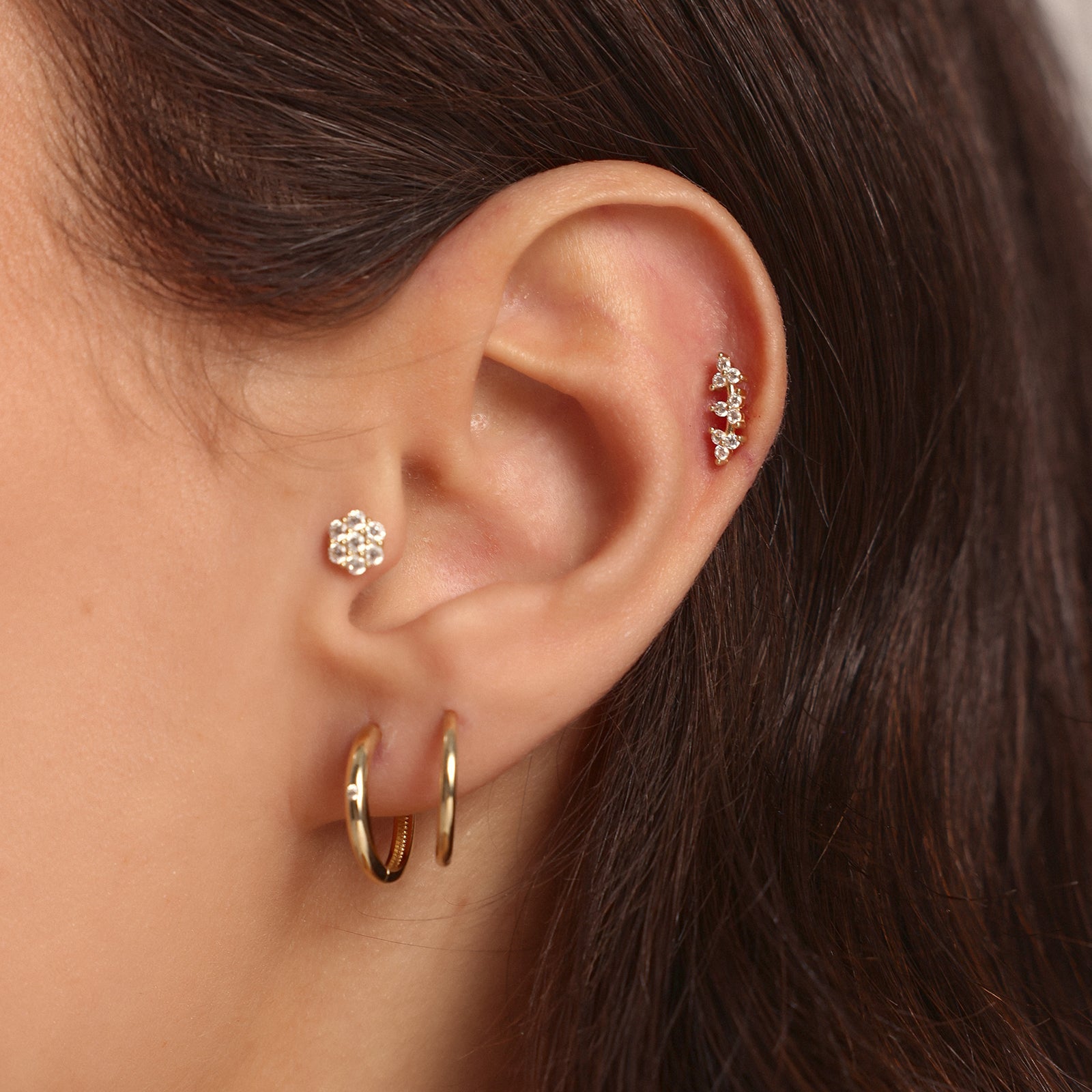 Taşlı Üç Top Altın Tragus Piercing