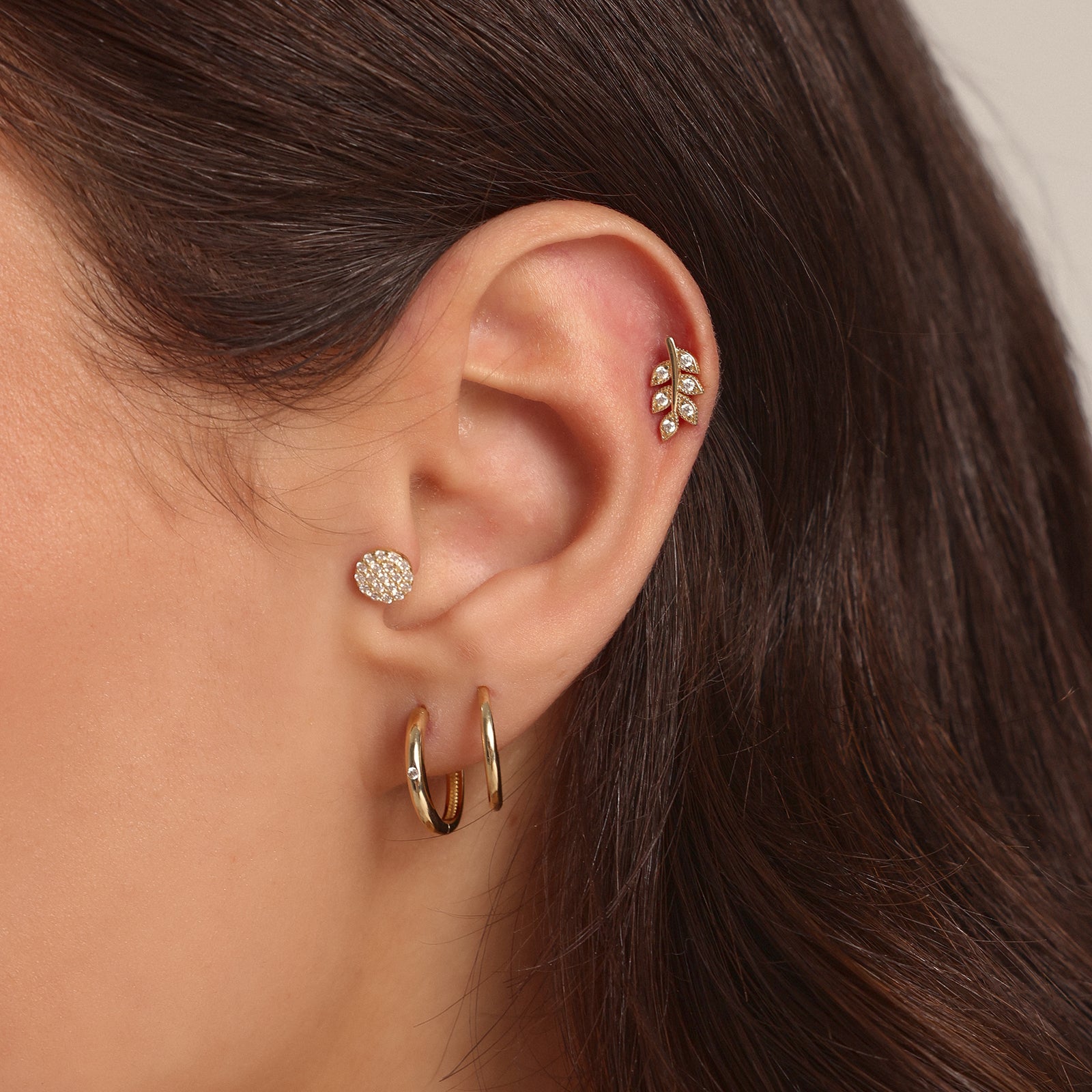 Taşlı Yaprak Dalı Altın Tragus Piercing
